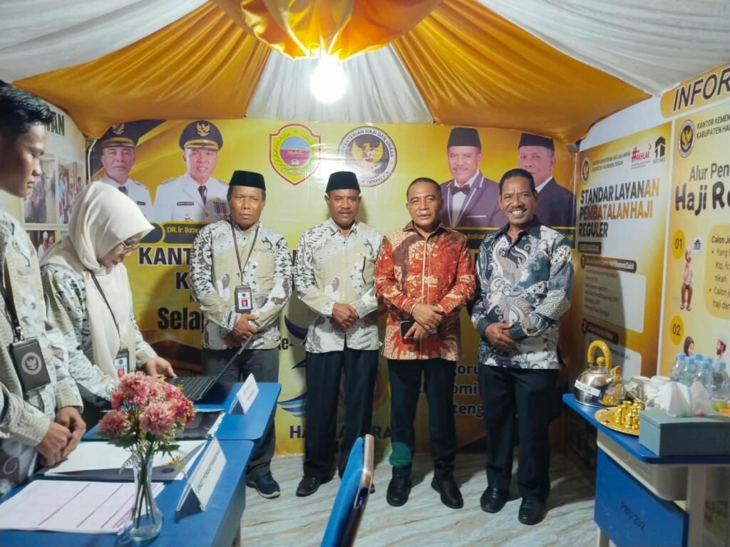 Kemenhaj Halmahera Tengah Buka Stan Layanan dan Informasi Haji pada Perayaan HUT ke-36 Kabupaten — foto 1