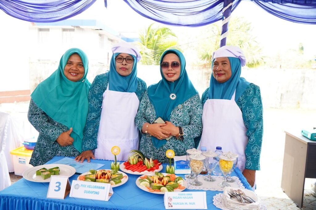 Ketua TP PKK Kota Tidore Beri Dukungan pada Lomba Menu Pangan Lokal B2SA di Sofifi — foto 1