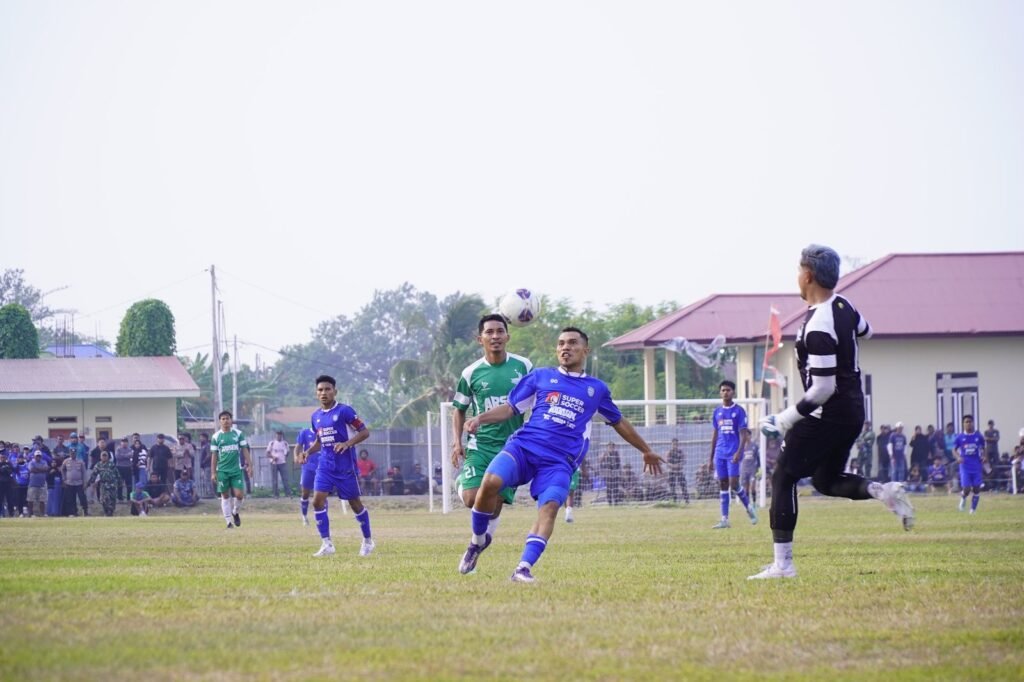 Ahmad Laiman Resmi Akhiri Barumadoe Open Tournament I 2026 di Lapangan Desa Balbar — foto 1